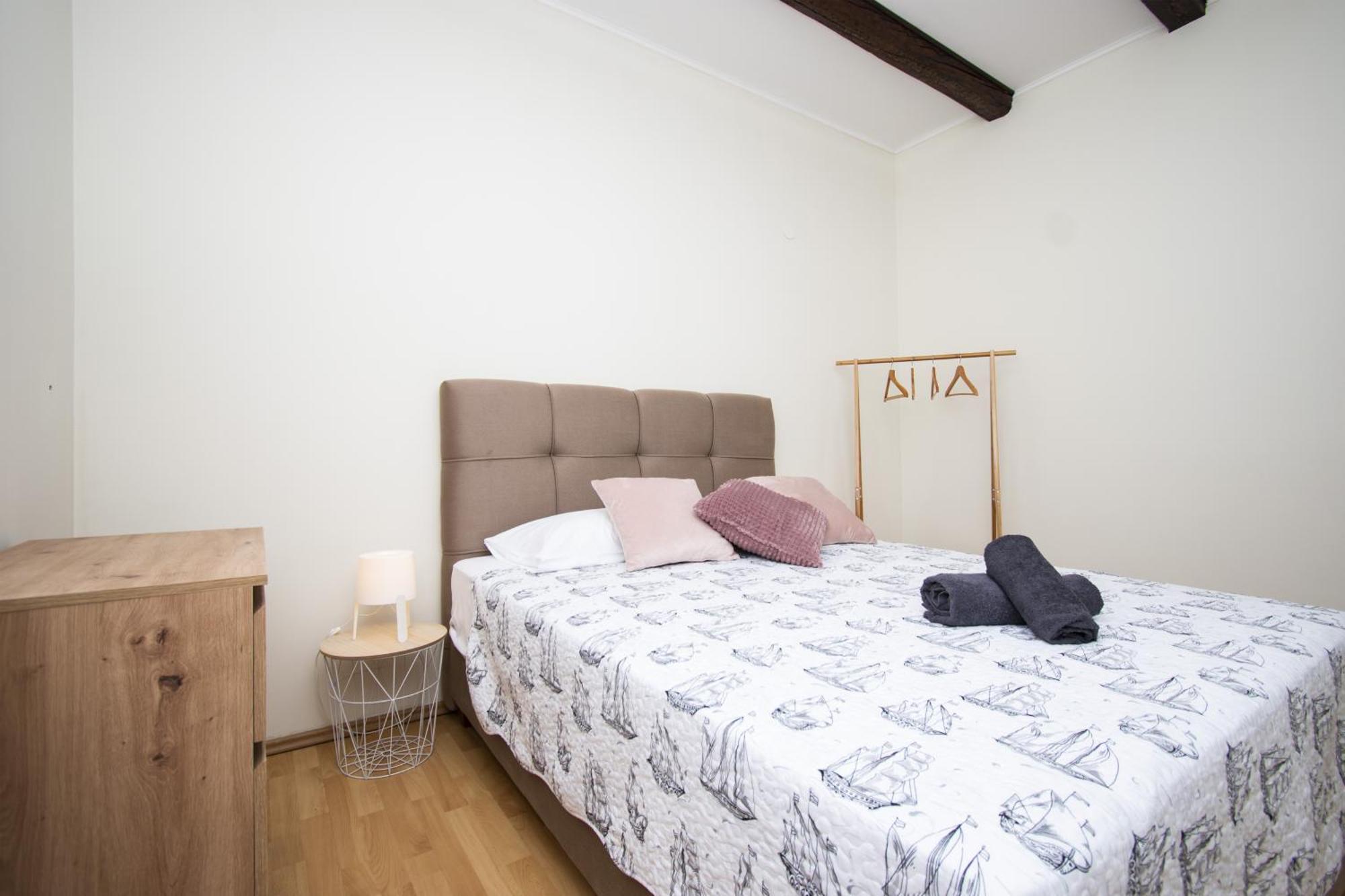 Apartments Alisa Brodarica  Habitación foto