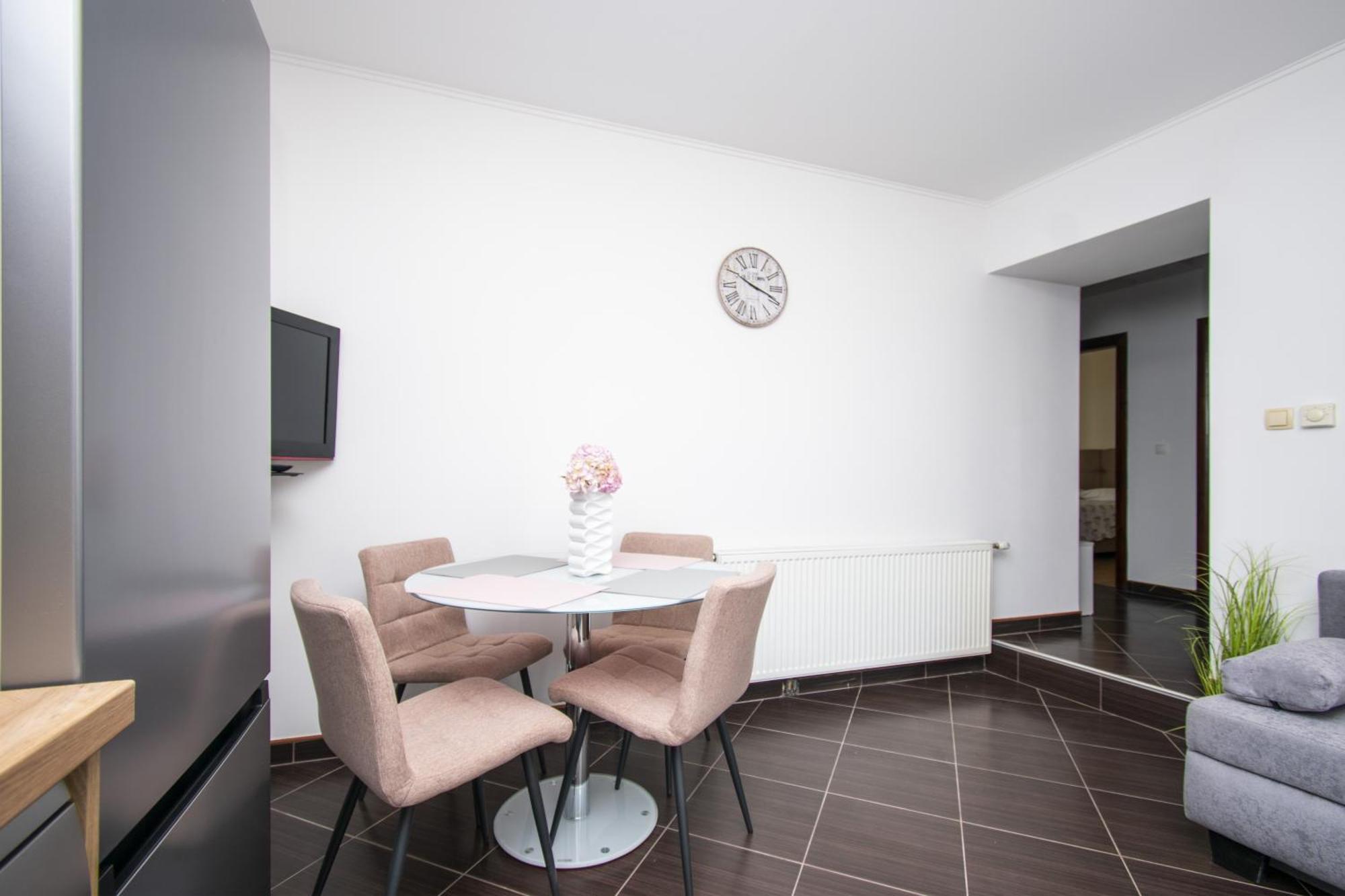 Apartments Alisa Brodarica  Habitación foto